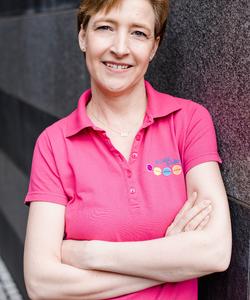 Frau Marion Beyer
