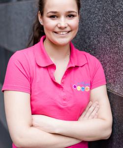 Frau Alina Tenti